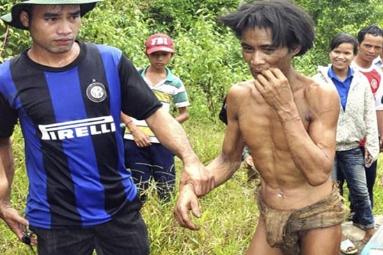 Rescatan a padre e hijo que vivieron 40 años en la selva