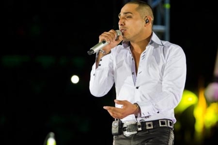 Espinoza Paz se retira de los escenarios
