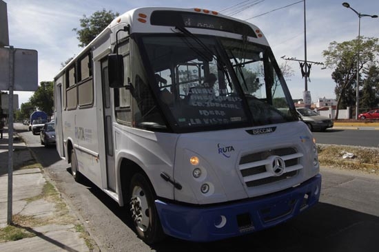 Van 55 infraccionados por invadir carril de RUTA o dar vuelta a la izquierda