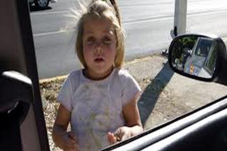 El extraño caso de la niña rubia que pedía limosna en Guadalajara