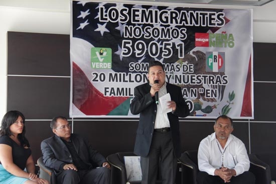 Líderes de migrantes poblanos en EU apoyan a Enrique Peña Nieto