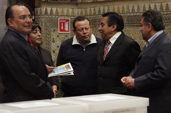 Diputados pelean por mejores oficinas en el Congreso del Estado