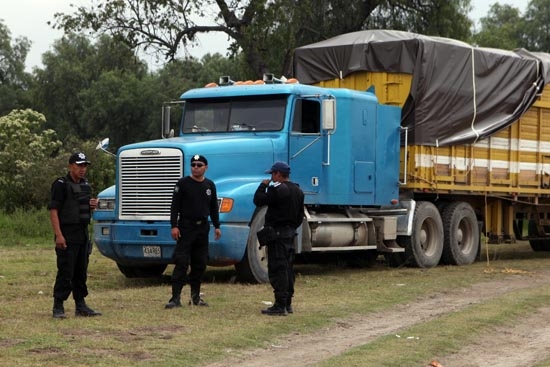 Policía Estatal localizó toma clandestina de combustóleo en Acatzingo