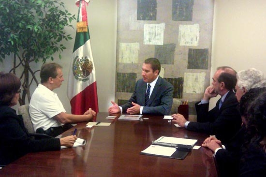 Moreno Valle se entrevista con el presidente de la Fundación 911 en EU