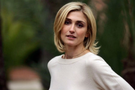 Actriz vinculada con presidente de Francia demandará a revista por publicar su “affaire”