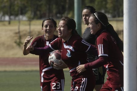 Ángeles Morva, a un paso de la final en la Super Liga Femenil de Futbol