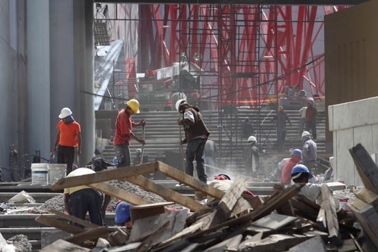 Gali lanza ultimátum a constructoras del Centro de Convenciones