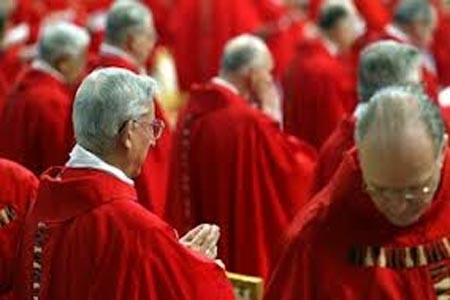 El Vaticano excomulgará a quien tuitee durante cónclave para elegir Papa