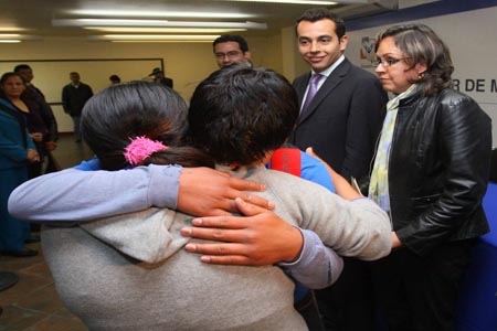 DIF Estatal apoya reintegración de 9 menores migrantes a su familia