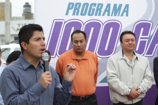 Rivera entregó obra de Mil Calles en la colonia Constitución Mexicana