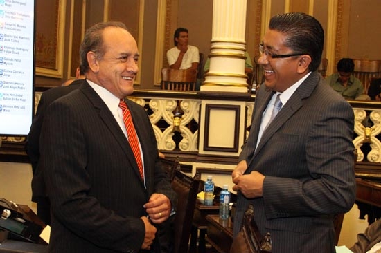 Diputado de Puebla reconoce que lo retuvieron en su viaje a Qatar