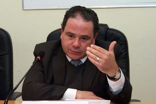Postergan enmienda de reforma electoral en Puebla