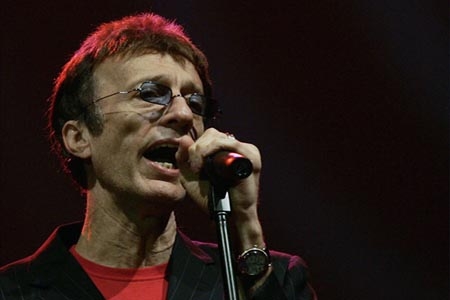 Robin Gibb, de Bee Gees, en estado de coma