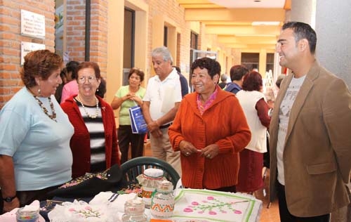 DIF Estatal inició actividades para festejar el “Mes del Abue”