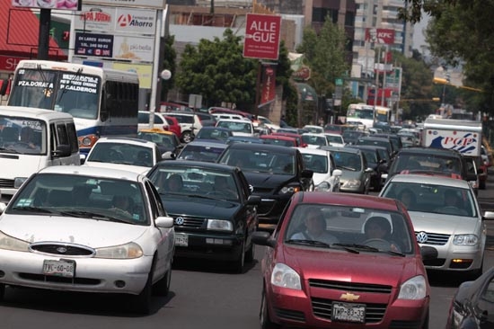 Moreno Valle anuncia posibilidad de nuevo reemplacamiento de autos