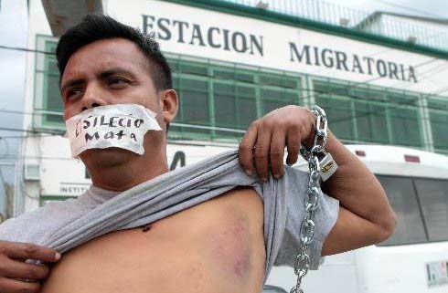 Periodista fue asaltado y golpeado por personal del INM y policías municipales