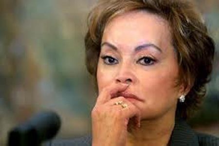 Elba Esther deja de ser “la mujer más fea de México” gracias a Wikipedia