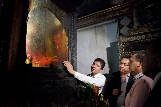 Eduardo Rivera recorrió iglesia del Señor de las Maravillas tras incendio