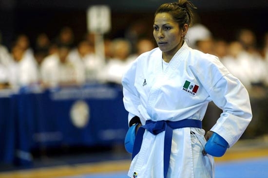 Yadira Lira, karateca poblana se quedó con la plata en los Panamericanos 2011
