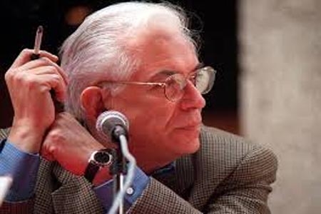 Murió José María Pérez Gay