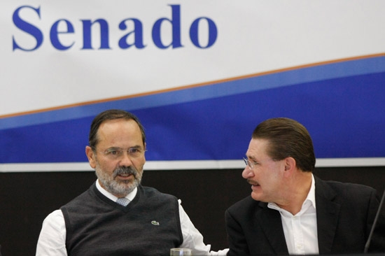 Madero pide a Federación “piso parejo” para elecciones estatales