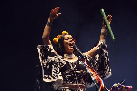 Lila Downs fue ovacionada en el Foro Artístico de la Feria de Puebla 2012
