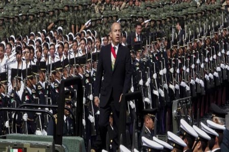 Guerra antinarco de FCH quitó miles de millones a educación y salud