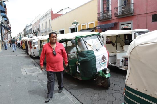 Mototaxistas ahora buscan intervención divina para su legalización