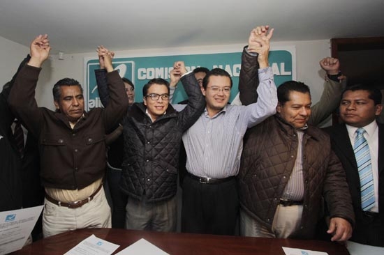 Aréchiga y Gerardo Islas van por el Senado por el Panal