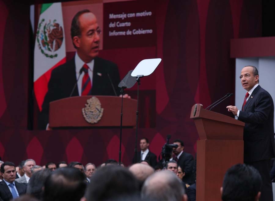 Felipe Calderón destaca en su Informe la transición a la TV Digital