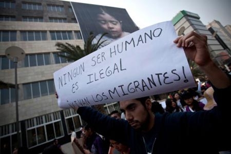 Activistas se lanzan contra Ardelio Vargas; “sin cambios” política migratoria de EPN