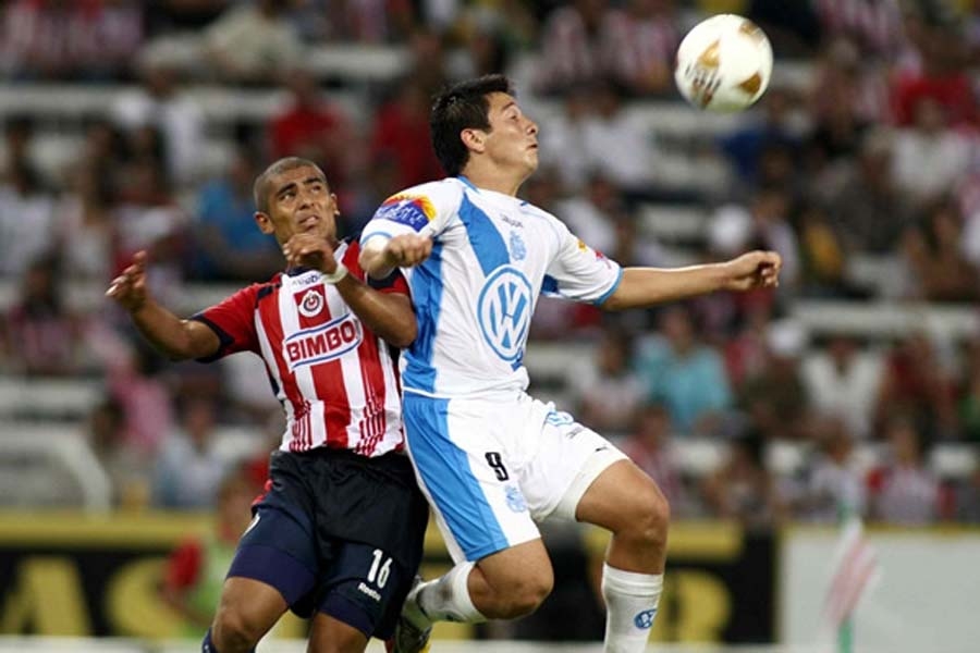 Chivas despide al Jalisco con empate con el Puebla