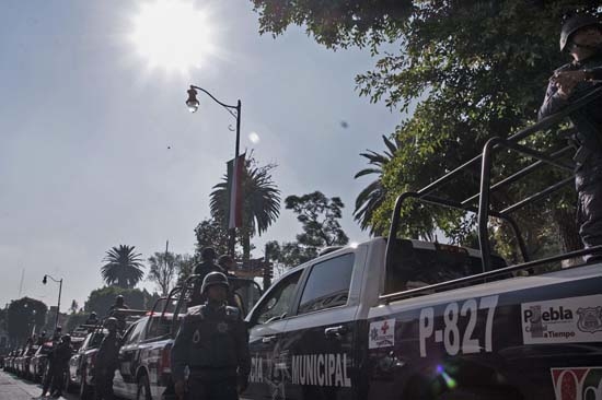 Policías paran labores en cuatro municipios, exigen pago de aguinaldos
