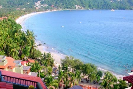 Chedraui y La Isla descargan materia fecal en playa de Acapulco Diamante