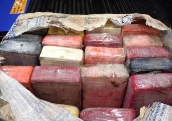 Hallan “nadando” en el Golfo de México 2.5 mdd en cocaína