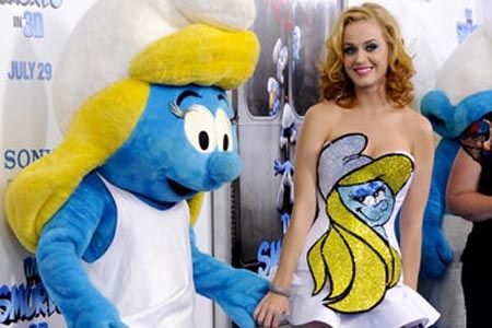 Katy Perry se convierte en Pitufina