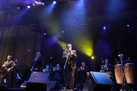 La Sonora Santanera se presentó con éxito en el Festival 5 de Mayo