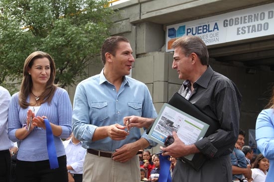 Grupos de presión se equivocaron de gobernador: Moreno Valle