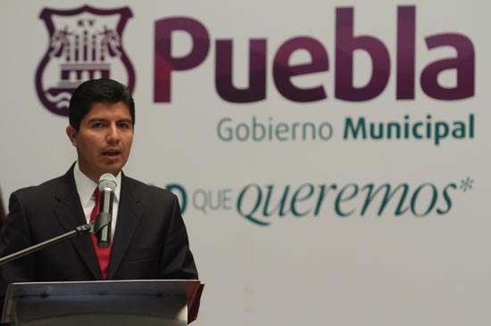Rivera revira a diputados: que den más dinero para bacheo