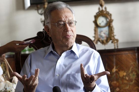 Bartlett pide a CCE no seguir formato de IFE para debate