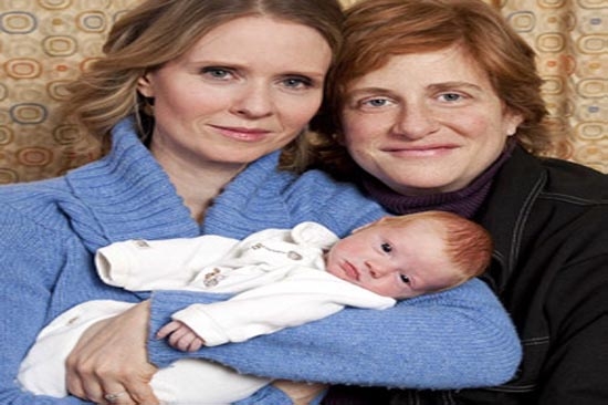 Cynthia Nixon presenta a Max, su tercer hijo