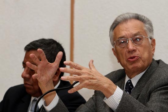 Bartlett invitado por la izquierda para ser candidato al Senado