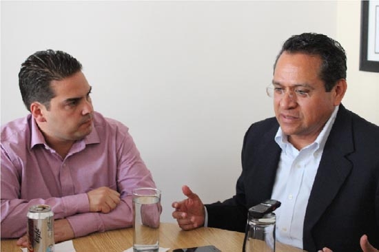 Juan Carlos Mondragón se quedaría un año más como líder del PAN