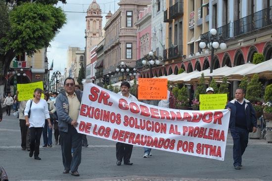 Defraudados por inmobiliarias de Puebla no fueron incluidos en el Presupuesto 2012