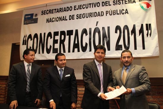 Eduardo Rivera concreta recursos por 95 mdp del Subsemun para Puebla