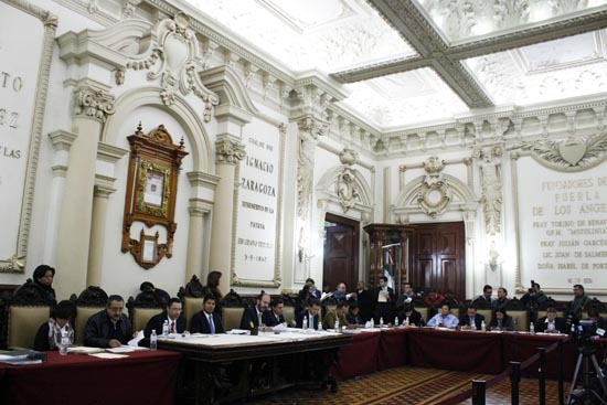 Ayuntamiento de Puebla niega subejercicio de 800 mdp