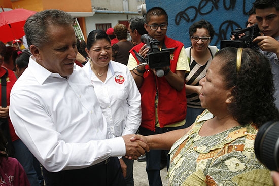 Gobierno solidario e incluyente, ofrece Enrique Agüera