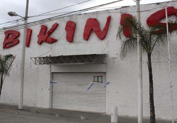 Clausuran el bar Bikinis en Cholula tras balacera