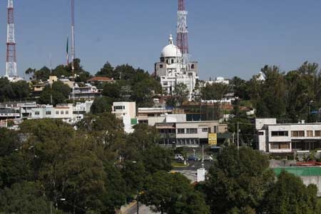 La Paz y su futuro al cielo