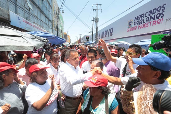 Recuperar y dignificar mercados municipales, ofrece Enrique Agüera
